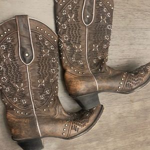 women's corral vintage cowboy boots.